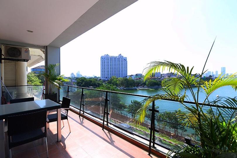 Lakefront Residence - Hanoi — Photos 1